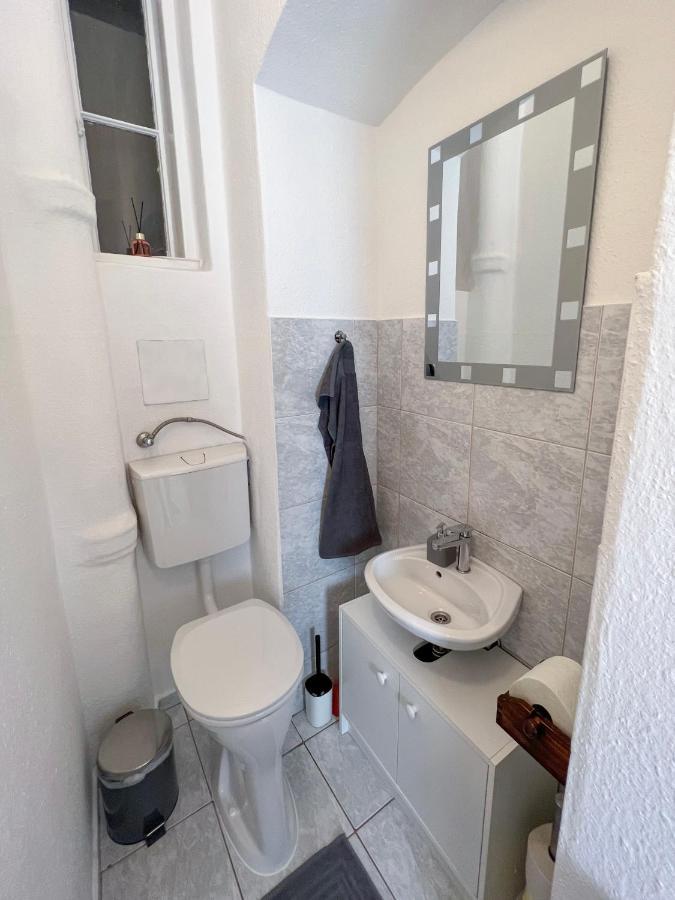 Apartment Heart Of City For 4-6 Wien